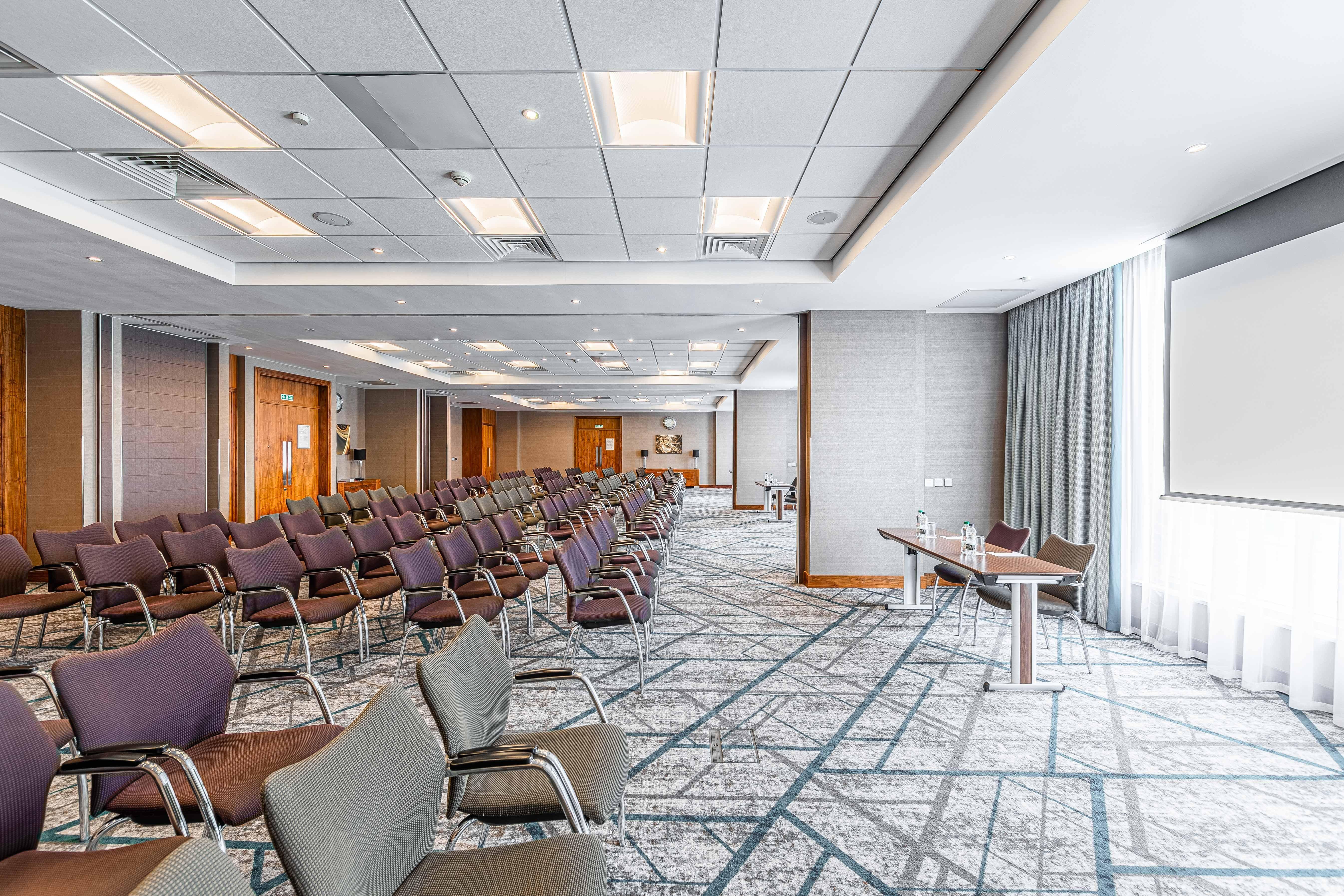 מלון Crowne Plaza רדינג מראה חיצוני תמונה