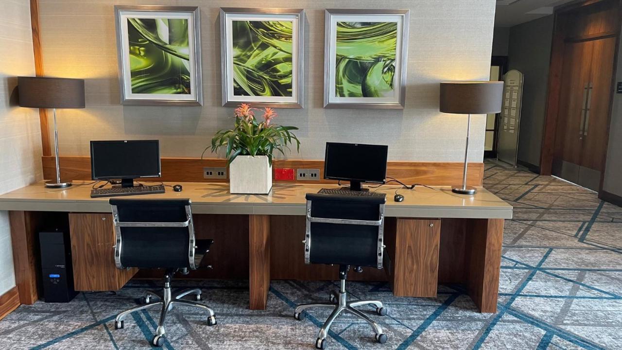 מלון Crowne Plaza רדינג מראה חיצוני תמונה